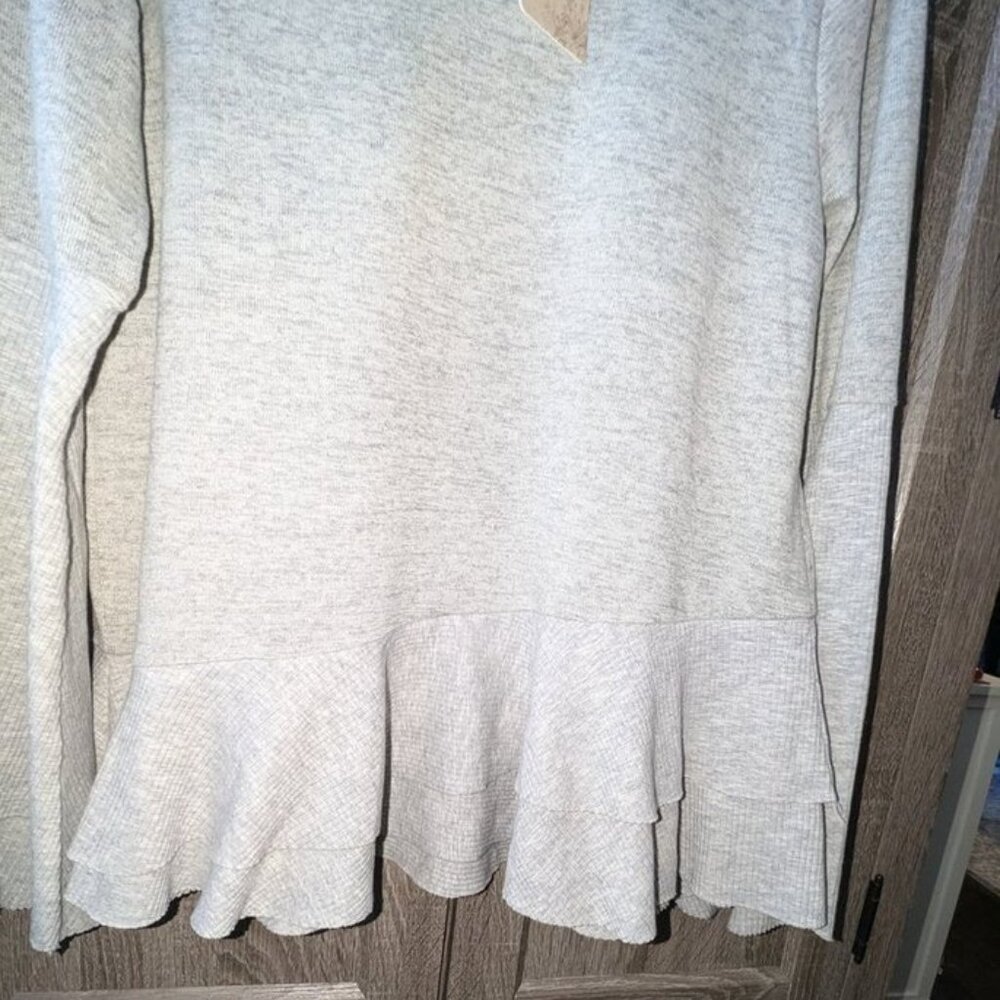 NEW Hem & Thread Solid Ribbed Ruffled Hem Bell Fl… - image 2